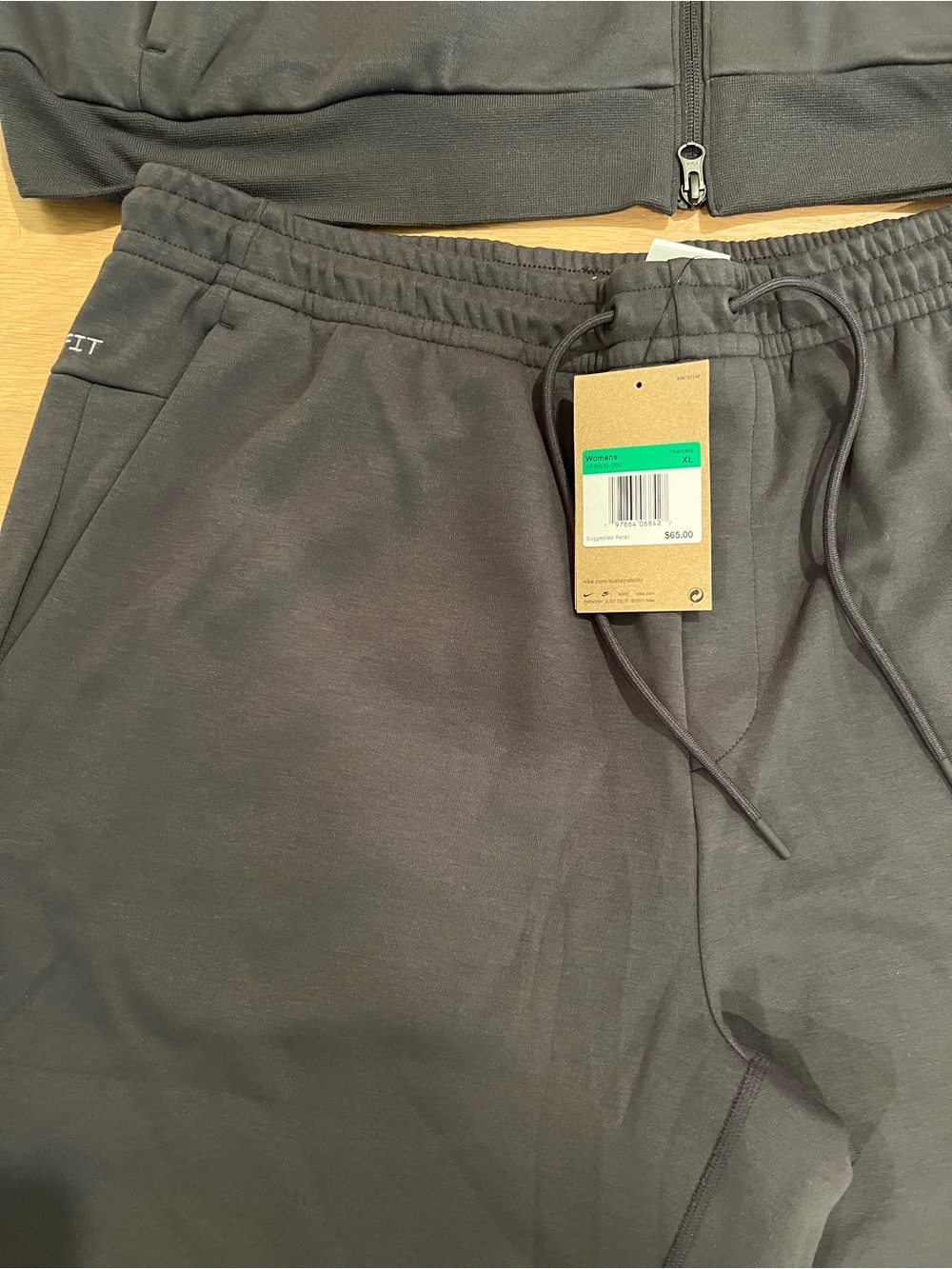 NWT-Nike charcoal Dri-FIT Full-Zip Hoodie & Joggers Set - Picture 2 of 14